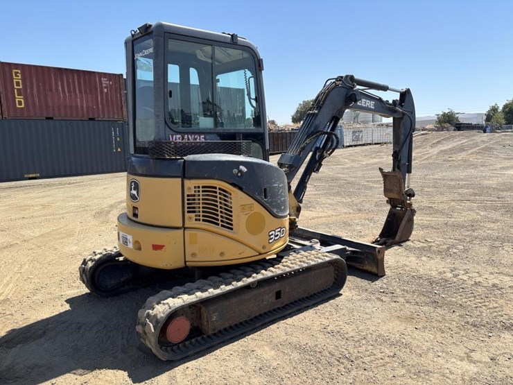 deere-35d-image-3