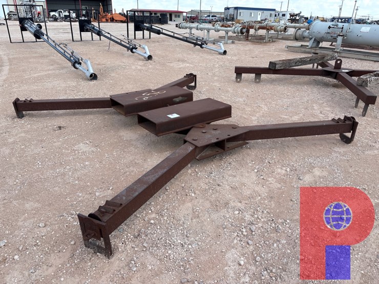12’-x-12’-adjustable-heavy-duty-spreader-bar-lifter-w/-forklift-pockets-image-1