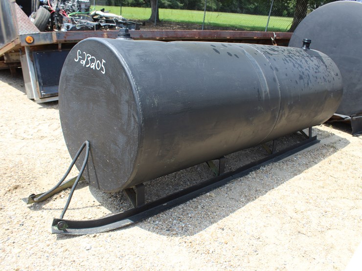 #23205-•-300-gallon-fuel-tank-on-skid-image-2