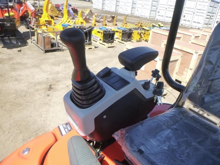 2025-tpm-16-hydraulic-excavator-image-22