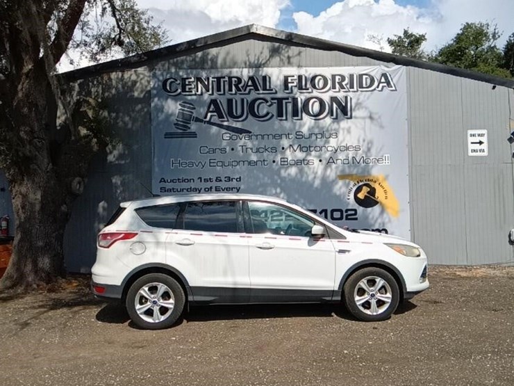 2014-ford-escape-se-image-1