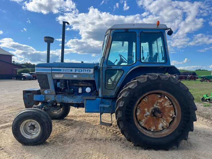 ford-8700-image-2