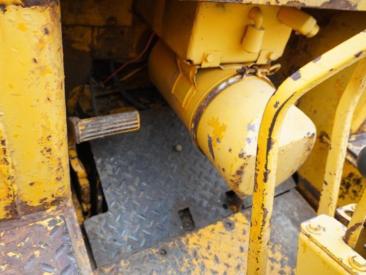 deere-350b-image-23