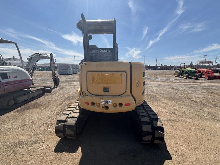 2016-deere-50g-image-8