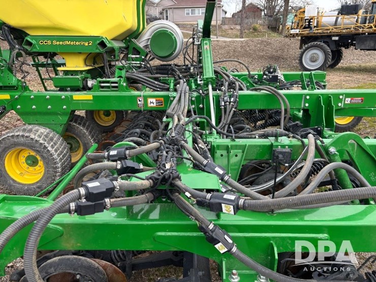 2022-john-deere-n530c-image-52