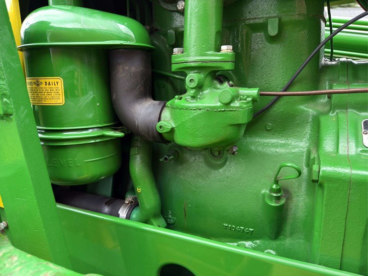 john-deere-420c-image-22