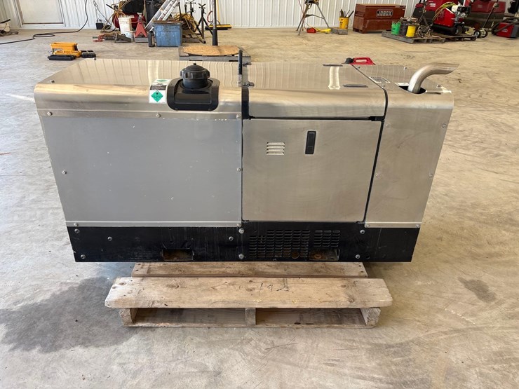 miller-pipe-pro-304-welder/generator-image-3
