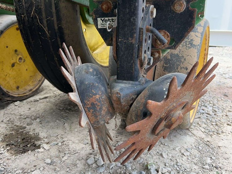 john-deere-7200-image-8