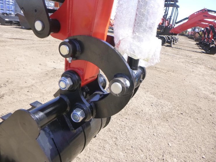 2025-tpm-16-hydraulic-excavator-image-11