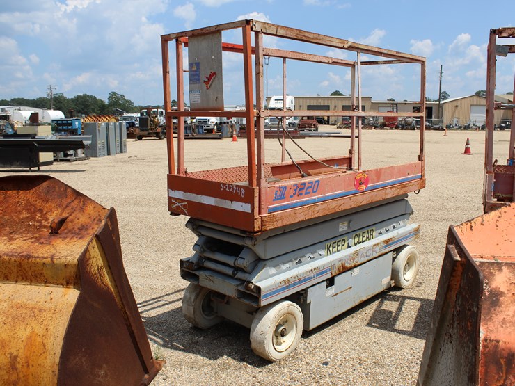 #22748-•-electric-sky-jack-3220-scissor-lift/for-parts-or-repair-only-image-5