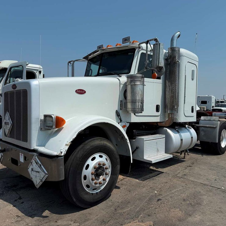 2013 PETERBILT 367