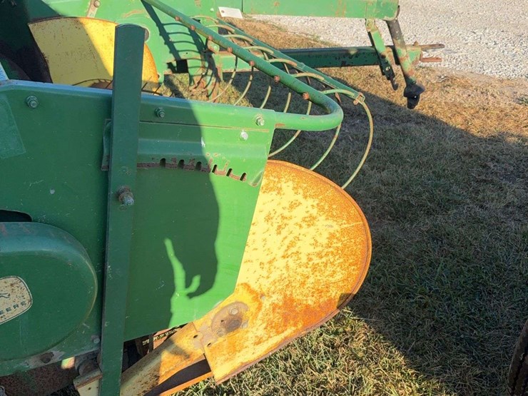 john-deere-24t-image-7