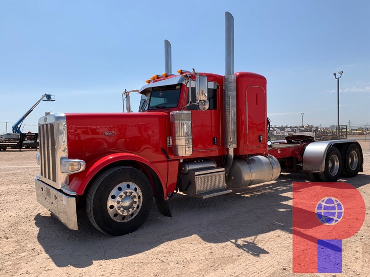 2020-peterbilt-389-image-8