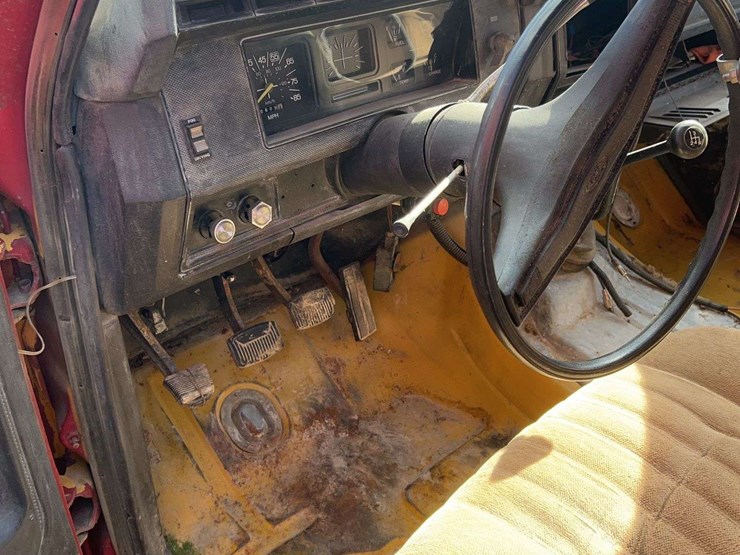 1982-ford-f350-image-8