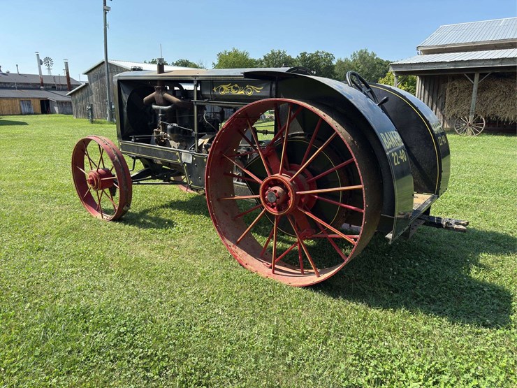 baker-22-40-tractor-image-4