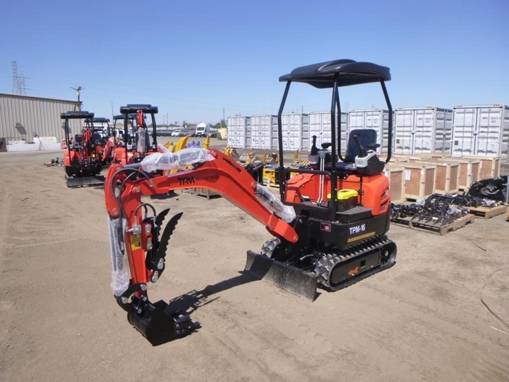 2025-tpm-16-hydraulic-excavator-image-1