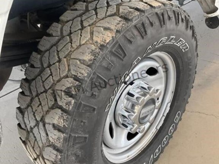 2019-ford-f250-image-8