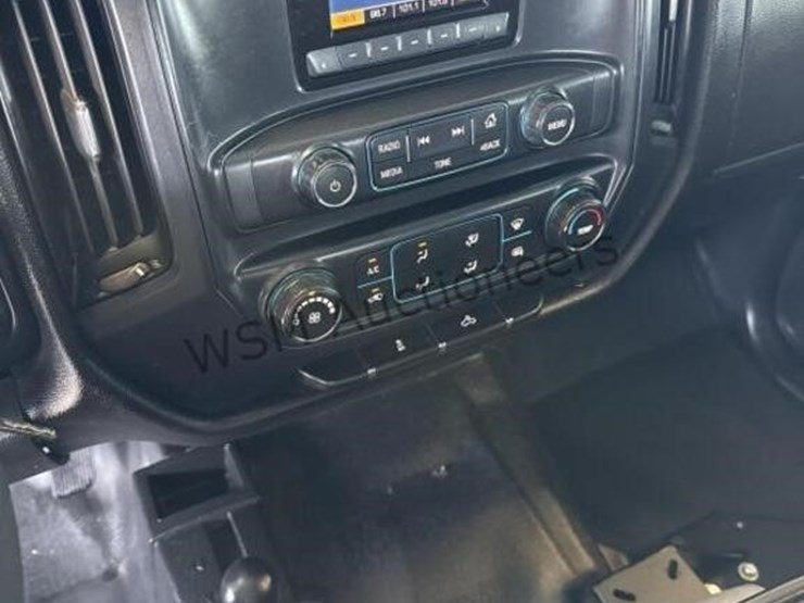2014-chevrolet-silverado-1500-image-18
