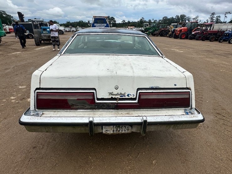 #22600-•-1978-ford-thunderbird-|-for-parts-&-repairs-only-image-6
