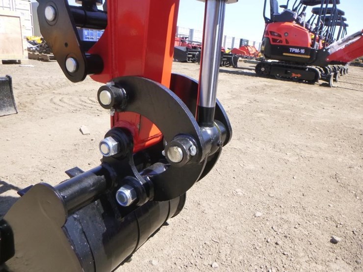 2025-tpm-16-hydraulic-excavator-image-11