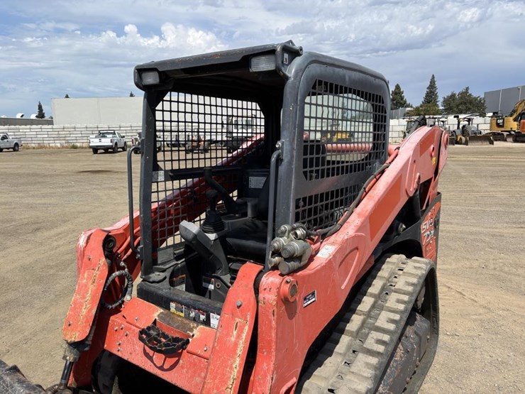 2019-kubota-svl75-2-image-19