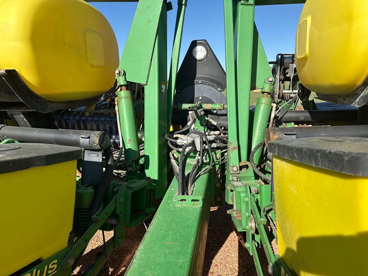 john-deere-1760-image-15