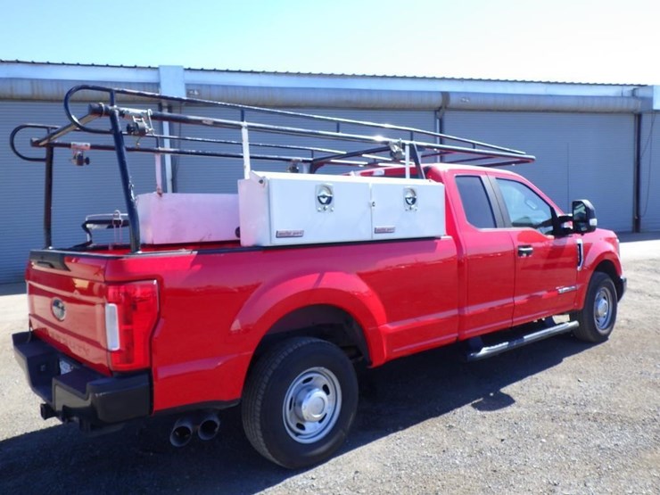 2019-ford-f350-image-3