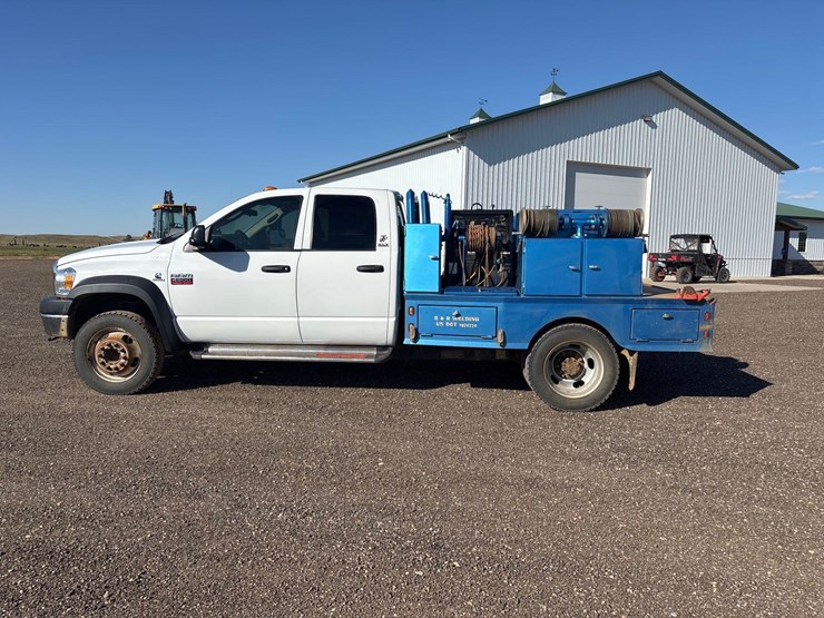 2009-dodge-ram-4500-image-12
