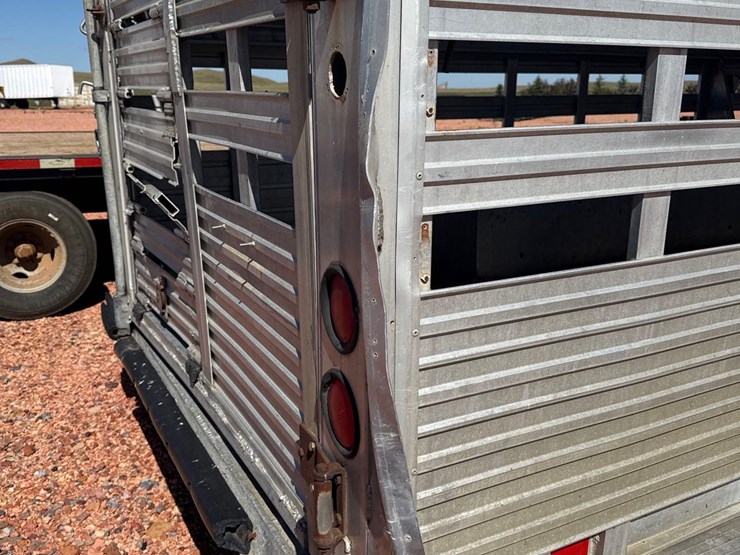 1988-sooner-livestock-trailer-image-16