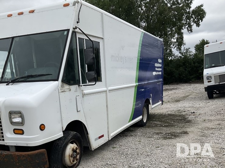 2007-freightliner-mt45-image-1