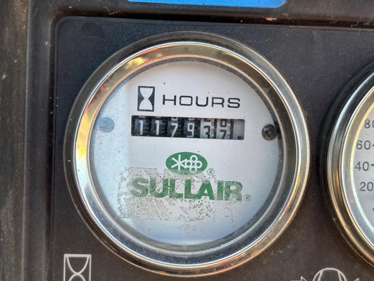 2008-sullair-260dpq-image-32