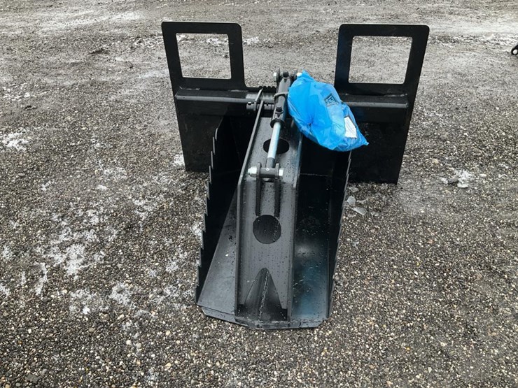 #607-•-skid-steer-spade-grapple-image-2