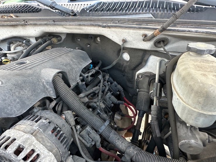 2005-gmc-2500-image-51