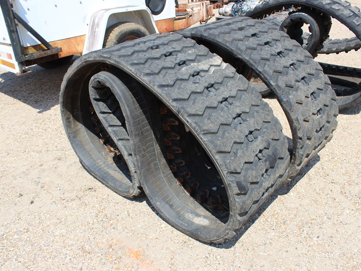 #3503-•-set-of-450-x-55-x-80-tracks,-fits-450-bobcat-image-1