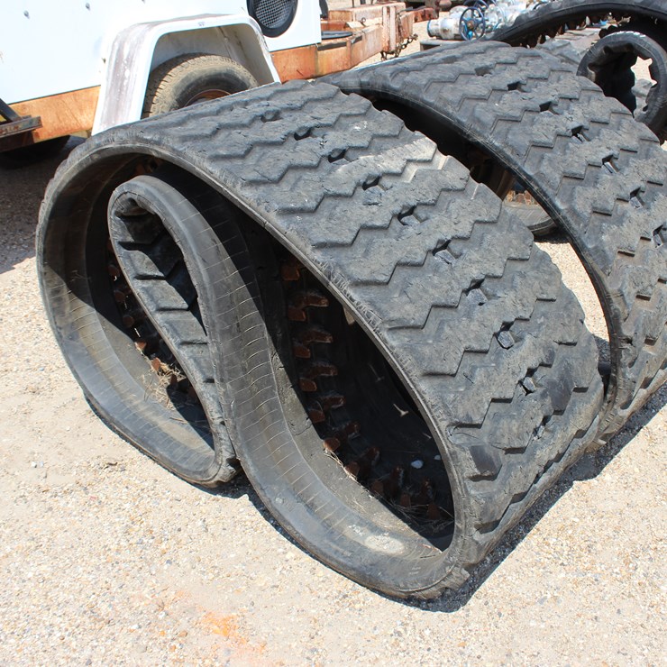 #3503 • SET OF 450 X 55 X 80 TRACKS, FITS 450 BOBCAT