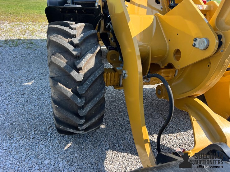 2023-caterpillar-908-image-19