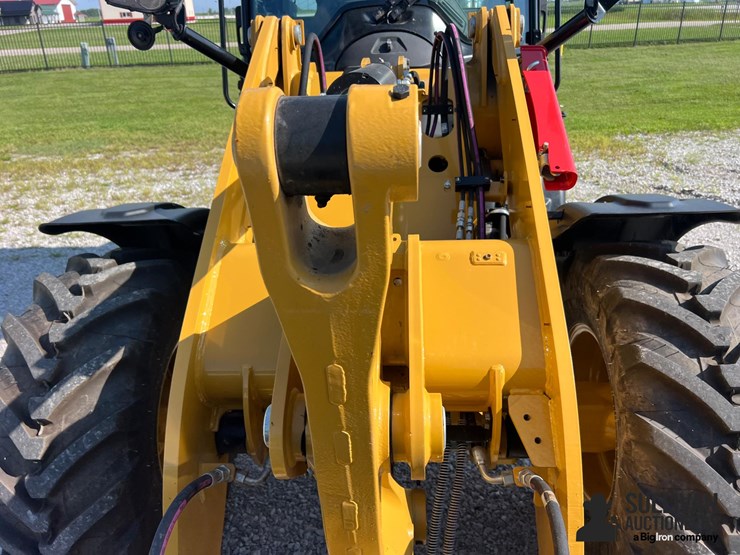 2023-caterpillar-908-image-11