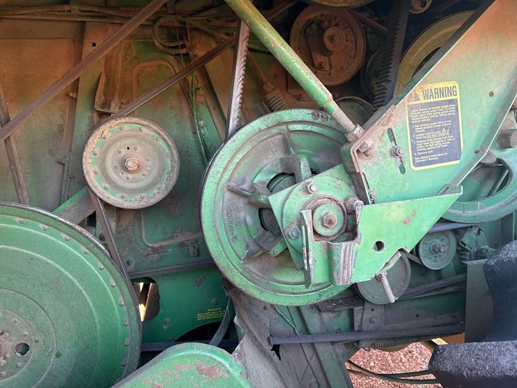 1981-john-deere-7720-image-16