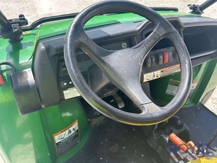 john-deere-gator-image-10