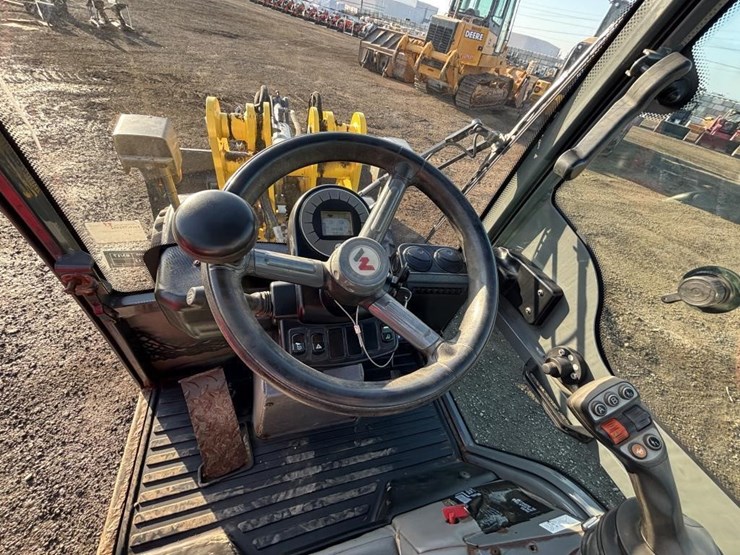2014-wacker-neuson-wl32-image-23