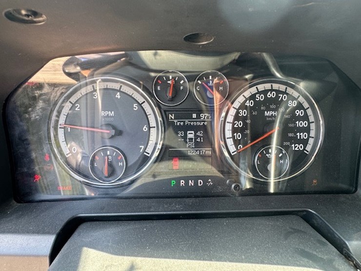 2011-dodge-ram-1500-image-50