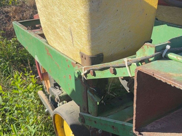 john-deere-7100-image-5