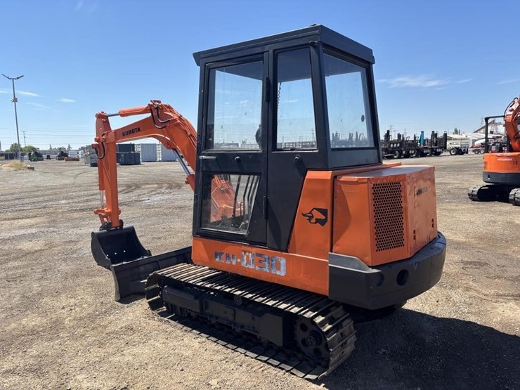 kubota-kh030-image-4