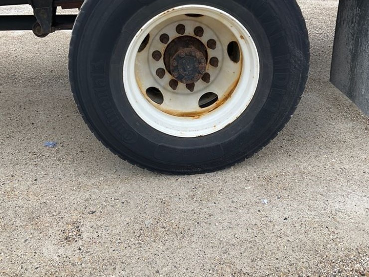 2018-ford-f650-image-12