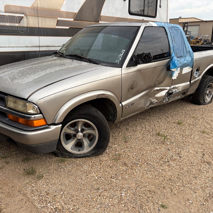 1999 CHEVROLET S10