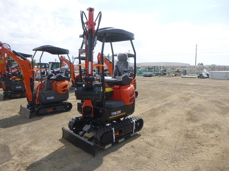 2025-tpm-20k-hydraulic-excavator-image-1