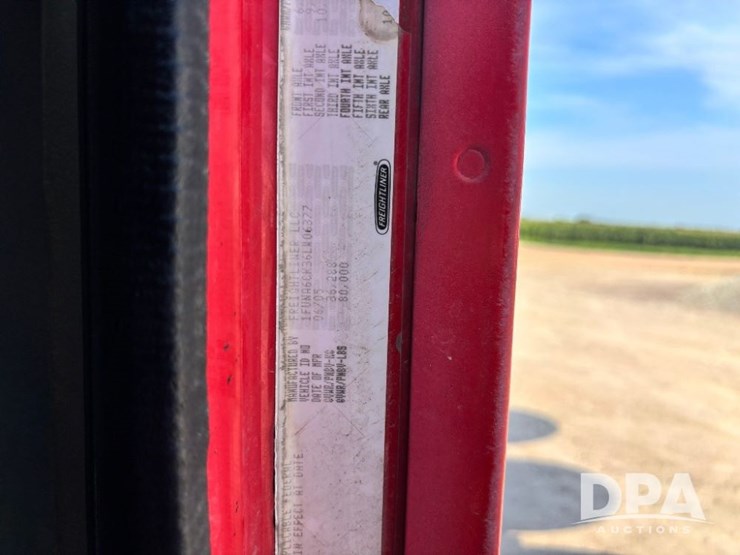 2006-freightliner-columbia-day-cab-truck-(gp11331,-unit-88)-image-103