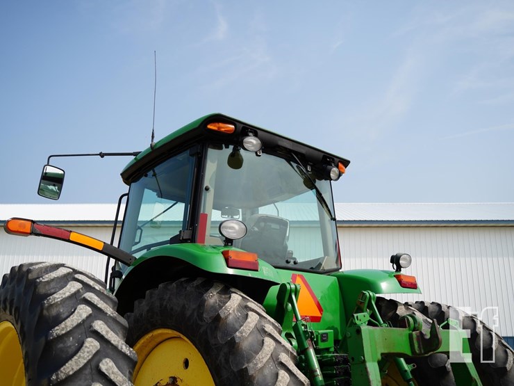2009-john-deere-8330-image-29
