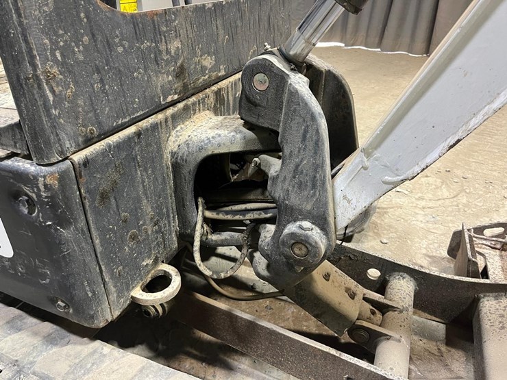 2016-bobcat-e20-image-13