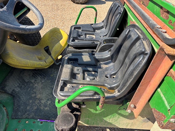 john-deere-gator-image-7